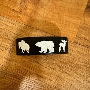 Black and white animal thick silicone/rubber bracelet​​​​​​​​